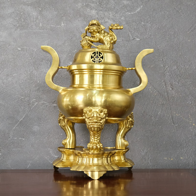 Đỉnh Tai Thời Nhà Minh Bằng Đồng Vàng Catut Cao 58Cm