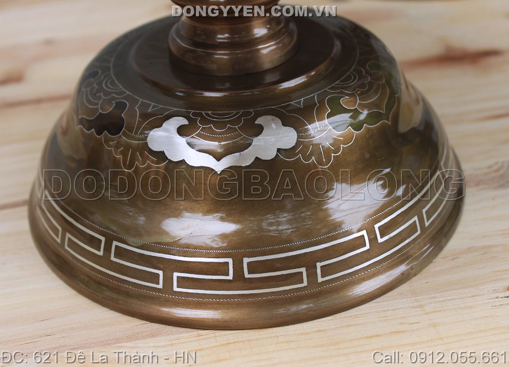 đế chân nến