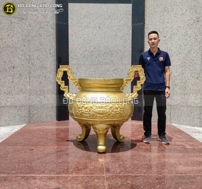 Lư hương đồng Hoa sen tai triện hóa mây bằng đồng đỏ