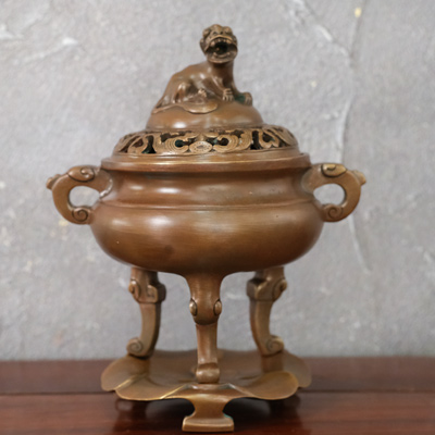 Lư Xông Trầm Đế Lá Sen Bằng Đồng Vàng Màu Nâu Trầm Cổ Cao 24Cm