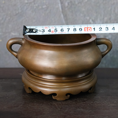 Lư Hương Cắm Nhang Đốt Trầm Quai Tròn Đồng Vàng Màu Nâu Trầm Cổ ĐK 11.5cm