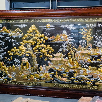 Tranh Đồng Cội Nguồn Quê Hương Dát Điểm Vàng Bạc Khung Gỗ Gụ Khổ 2m62 x 1m55