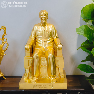 Tượng Bác Hồ Ngồi Ghế Bằng Đồng Đỏ Dát Vàng 9999 Cao 61Cm 