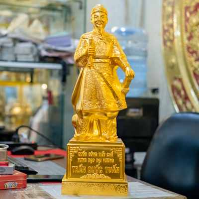 Tượng Hưng Đạo Vương Trần Quốc Tuấn Bằng Đồng Đỏ Dát Vàng 24K Cao 48Cm