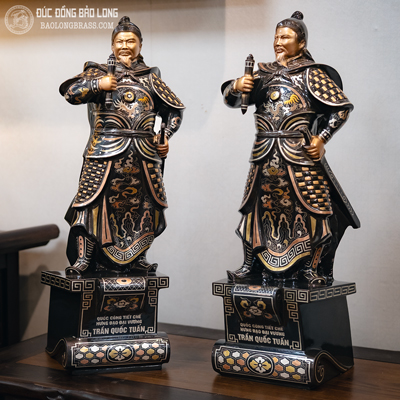 Tượng Trần Quốc Tuấn Bệ Thuyền Bằng Đồng Khảm Tam Khí Cao 48Cm