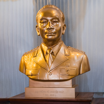 Tượng Đồng Đại Tướng Võ Nguyên Giáp Cao 70Cm